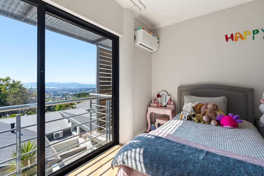 3 Bedroom Property for Sale in Higgovale Western Cape